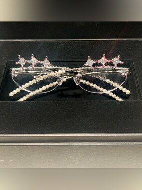 Gentle Monster jewelry collection briolette Pearl and Crystal glasses rare